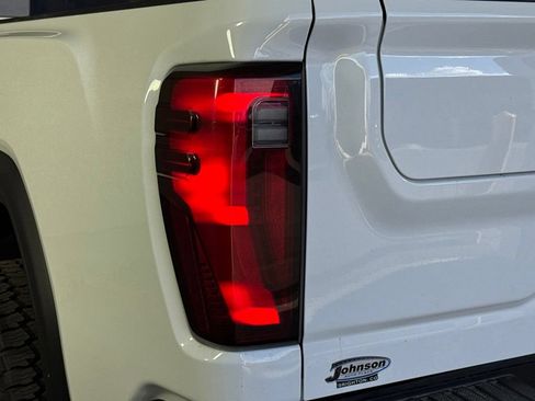 Used 2024 GMC Sierra 3500 Denali w/ Denali Reserve Package AWD/4WD image 54