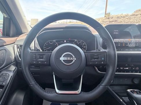 Certified 2023 Nissan Rogue SL w/ SL Premium Package image 9