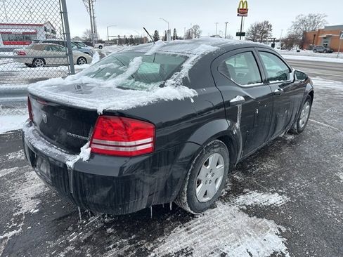 Used 2009 Dodge Avenger SE image 6