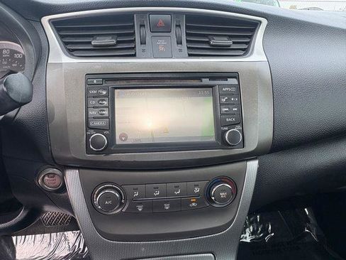 Used 2014 Nissan Sentra SR w/ Premium Package image 17