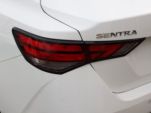 Used 2024 Nissan Sentra SV FWD image 7