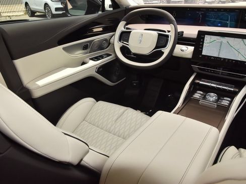 New 2026 Lincoln Nautilus Black Label AWD/4WD image 22