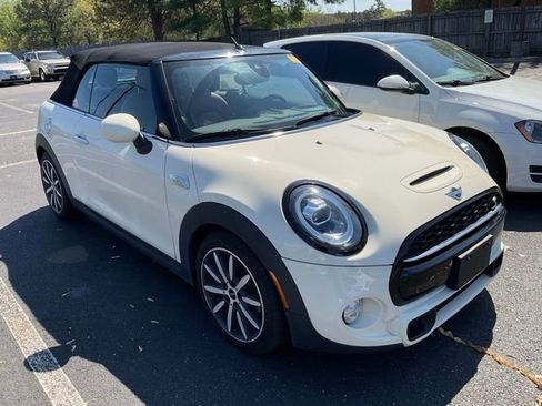 Used 2019 MINI Cooper S image 3