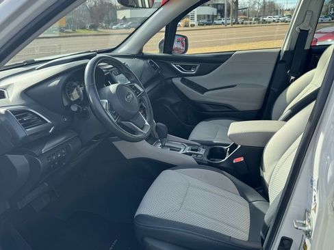 Used 2021 Subaru Forester Premium image 17