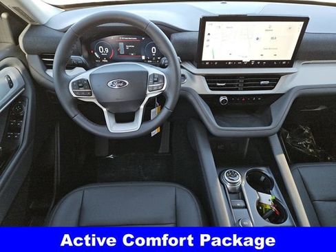 New 2026 Ford Explorer Active w/ Active Comfort Package image 4