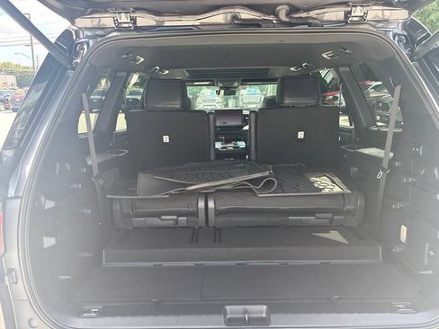 Used 2025 Toyota Sequoia TRD Pro AWD/4WD image 5