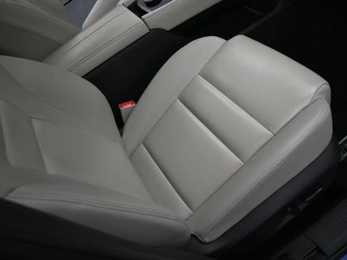 Used 2023 Nissan Rogue SL AWD/4WD image 36