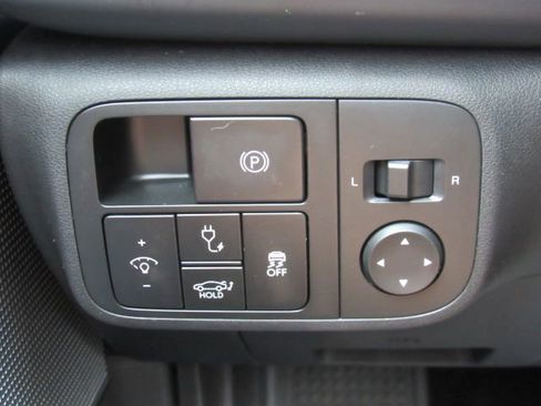 Used 2023 Hyundai Ioniq 6 SEL image 37