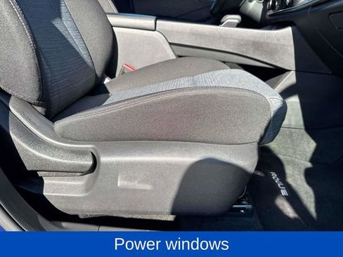 Used 2023 Nissan Rogue SV image 14
