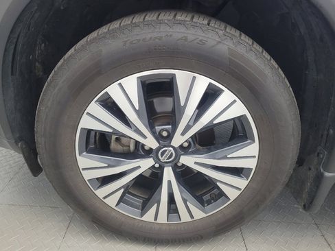 Used 2021 Nissan Rogue SV FWD image 31