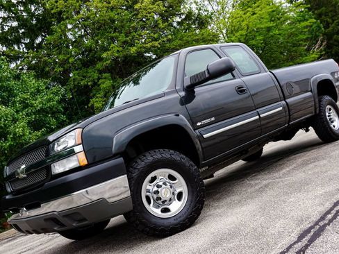Used 2004 Chevrolet Silverado 2500 LS AWD/4WD image 60