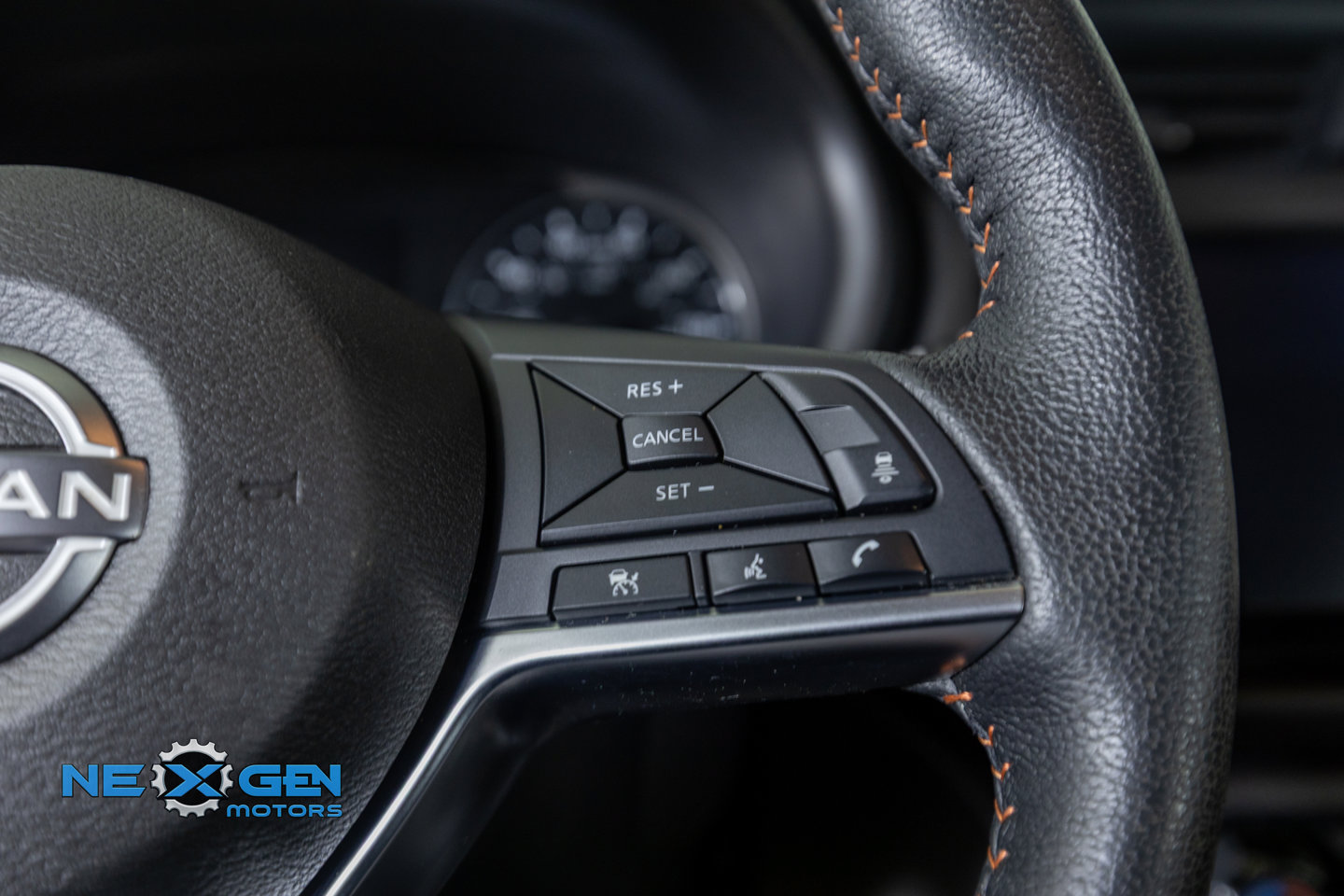 Used 2024 Nissan Kicks SR w/ SR Premium Package FWD image 16