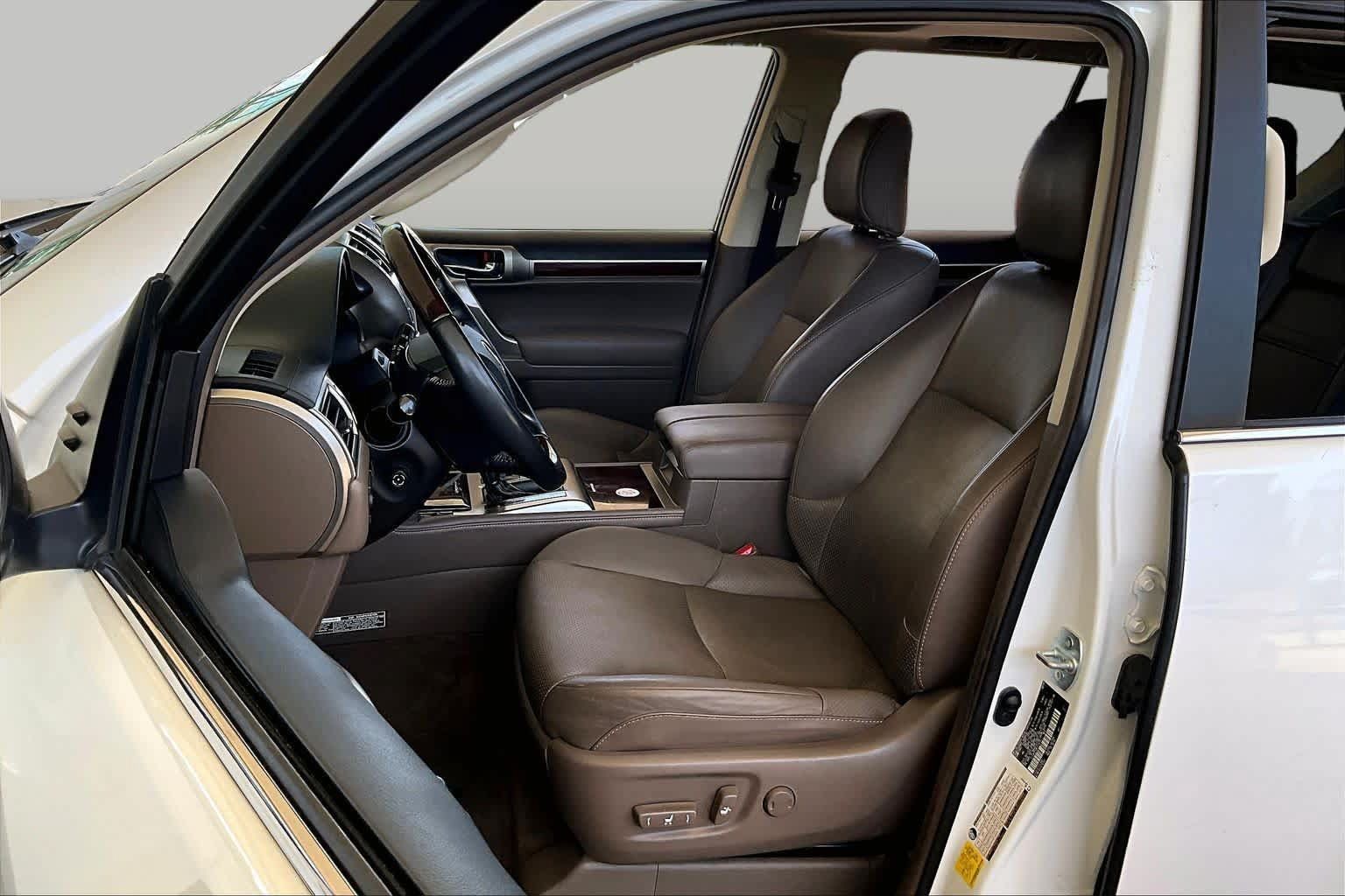 Used 2019 Lexus GX 460 Luxury AWD/4WD image 7