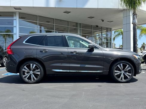 Certified 2023 Volvo XC60 B5 Plus w/ Protection Package Premier FWD image 6