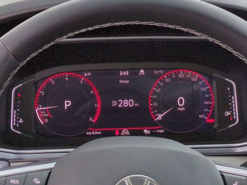 New 2025 Volkswagen Taos SEL image 35