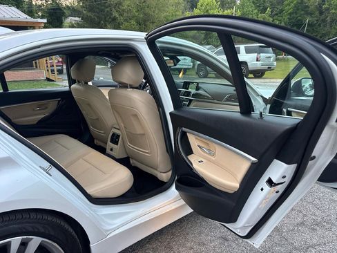 Used 2017 BMW 330i Sedan RWD image 16