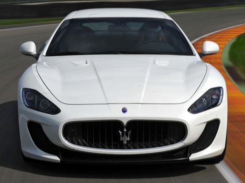 Used 2017 Maserati GranTurismo Coupe image 2