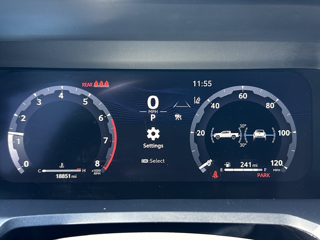Used 2025 Toyota Tacoma TRD Sport AWD/4WD image 20