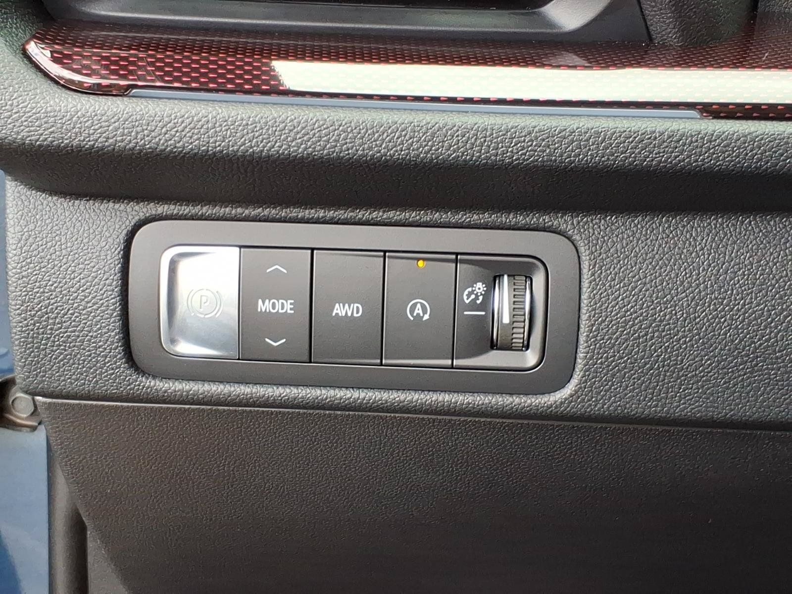 Used 2026 Chevrolet Traverse RS w/ LPO, Floor Liner Package AWD/4WD image 22