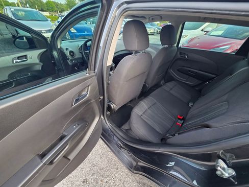 Used 2016 Chevrolet Sonic LT FWD image 12