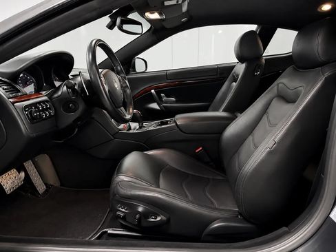Used 2012 Maserati GranTurismo S RWD image 11