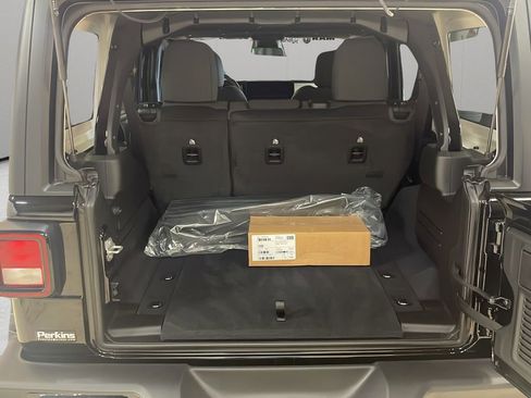 New 2026 Jeep Wrangler Unlimited Sport AWD/4WD image 10