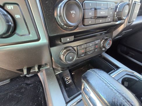 Used 2017 Ford F150 XLT w/ Equipment Group 302A Luxury image 14