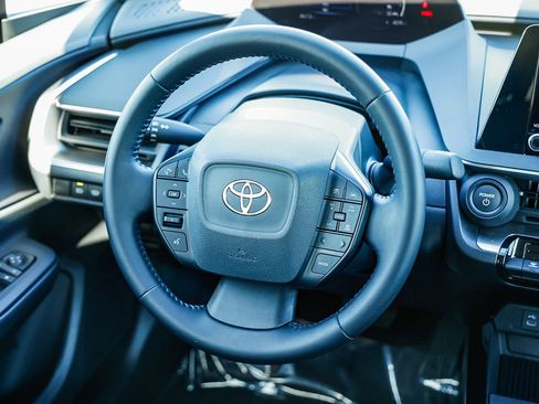 Used 2026 Toyota Prius LE FWD image 13