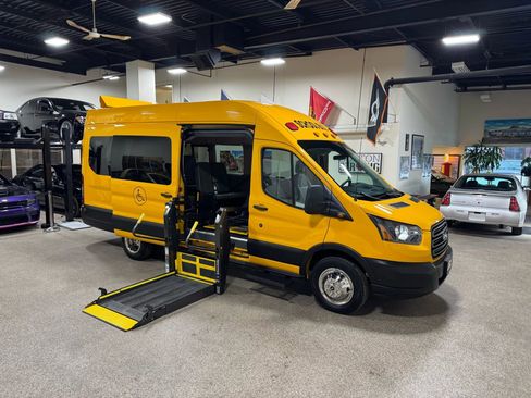 Used 2019 Ford Transit 350 XL image 20