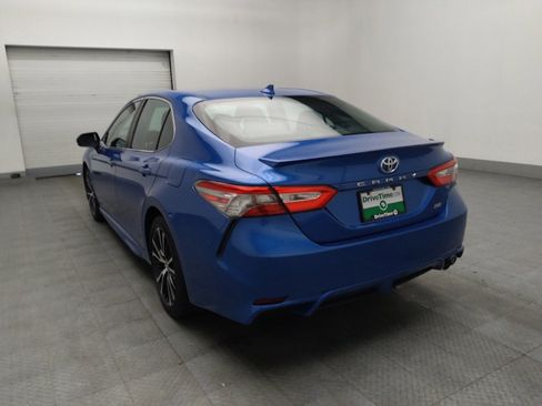 Used 2019 Toyota Camry SE FWD image 5