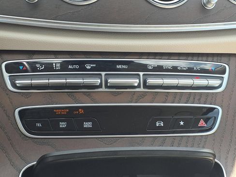 Used 2021 Mercedes-Benz E 350 4MATIC Sedan w/ Premium Package image 6