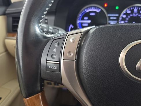 Used 2013 Lexus ES 300h w/ Luxury Pkg FWD image 15