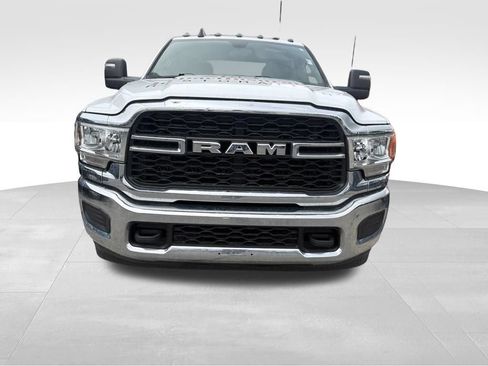 Used 2023 RAM 3500 Tradesman w/ Chrome Appearance Group AWD/4WD image 2
