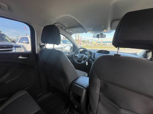 Used 2015 Ford Escape SE FWD image 16