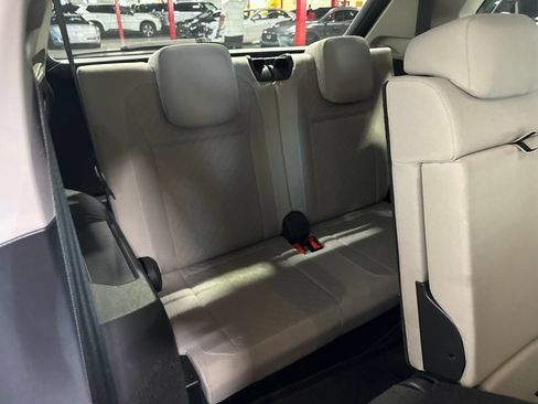Used 2020 Volkswagen Tiguan S AWD/4WD image 36