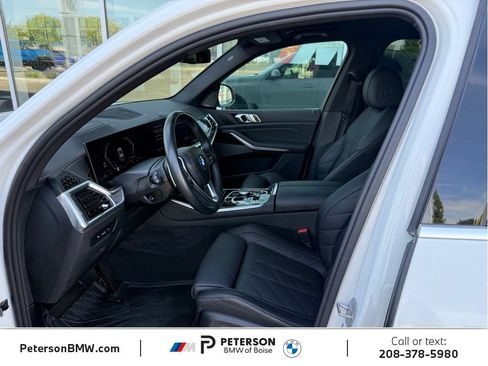 Used 2024 BMW X5 xDrive50e w/ Premium Package AWD/4WD image 16