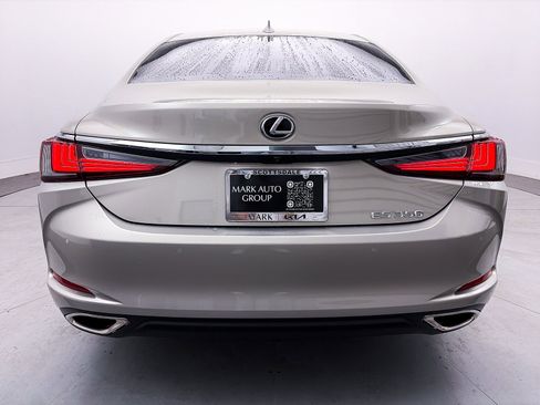 Used 2022 Lexus ES 350 w/ Premium Package image 14