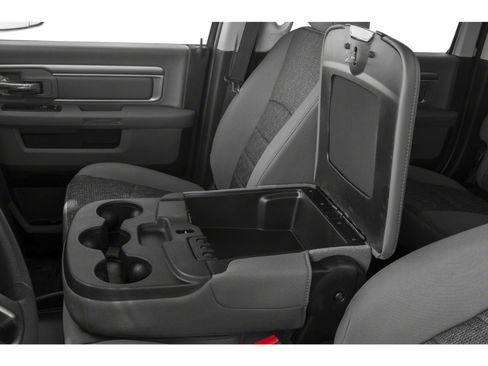 Used 2018 RAM 2500 Big Horn w/ Sport Appearance Group AWD/4WD image 9