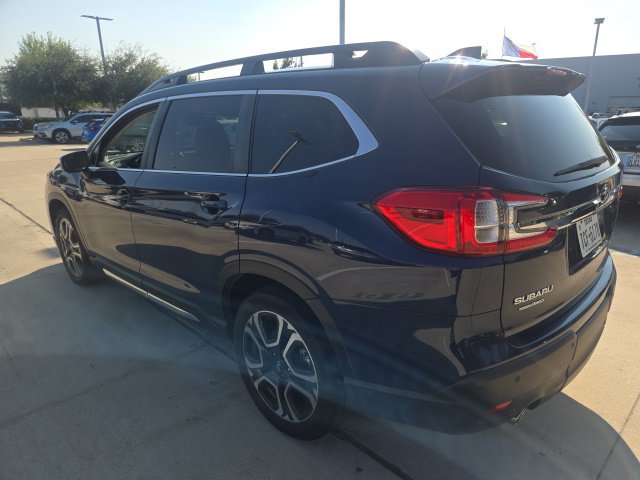 Used 2023 Subaru Ascent Limited w/ Technology Package AWD/4WD image 4