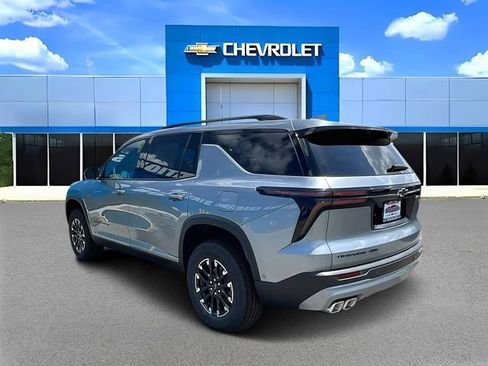 New 2026 Chevrolet Traverse Z71 w/ Enhanced Driving Package AWD/4WD image 5