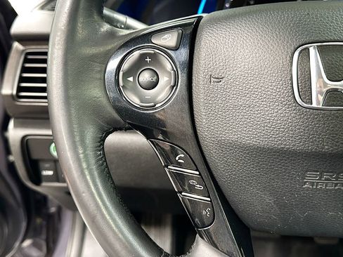 Used 2014 Honda Accord Touring image 8