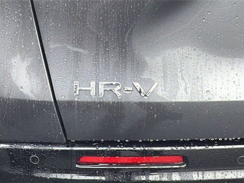 Used 2024 Honda HR-V EX-L image 11