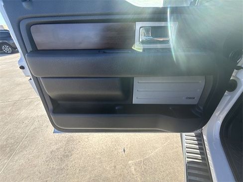 Used 2014 Ford F150 King Ranch w/ King Ranch Luxury Package image 5