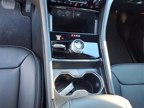 New 2025 Jeep Grand Cherokee Limited image 16