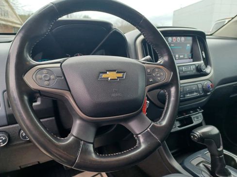 Used 2017 Chevrolet Colorado Z71 image 9