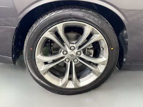 Used 2020 Dodge Challenger R/T image 31