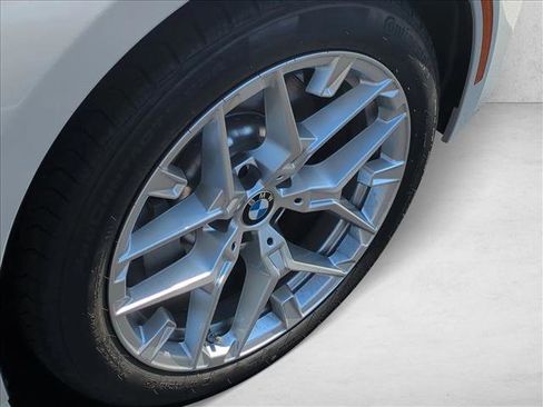 Used 2026 BMW 330i Sedan w/ Premium Package RWD image 8