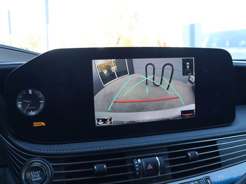 Certified 2021 Lexus LS 500 AWD image 23