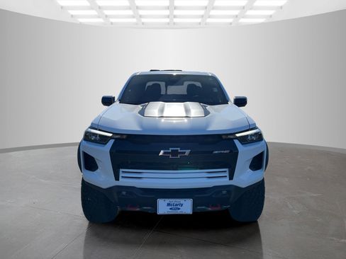 Used 2025 Chevrolet Colorado ZR2 w/ Midnight Edition image 2