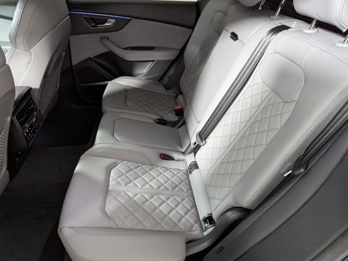 Certified 2024 Audi SQ8 Premium Plus AWD/4WD image 30